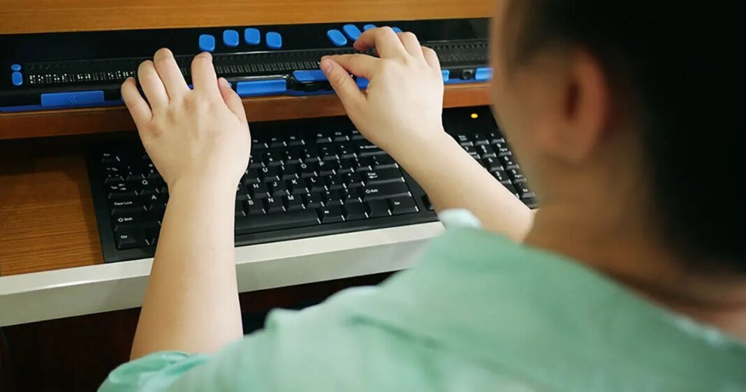 Ways Assistive Technology Supports Individuals with Vision Loss