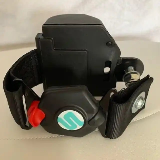 Revolutionary Magnetic Lap Belt with Electronic Sensor Enhances Single-Handed Stairlift Assistance – AT Today